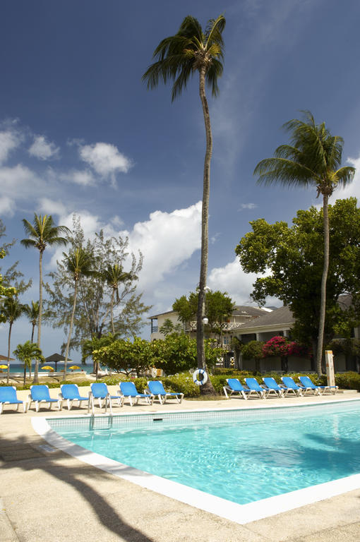 Starfish Discovery Bay Holetown Exterior photo
